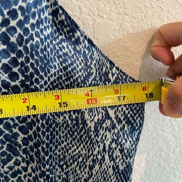 Contessa Di Roma Small Blue Snake Skin Print Slip Dress & Robe 2 Piece Sleepwear - Picture 5 of 9